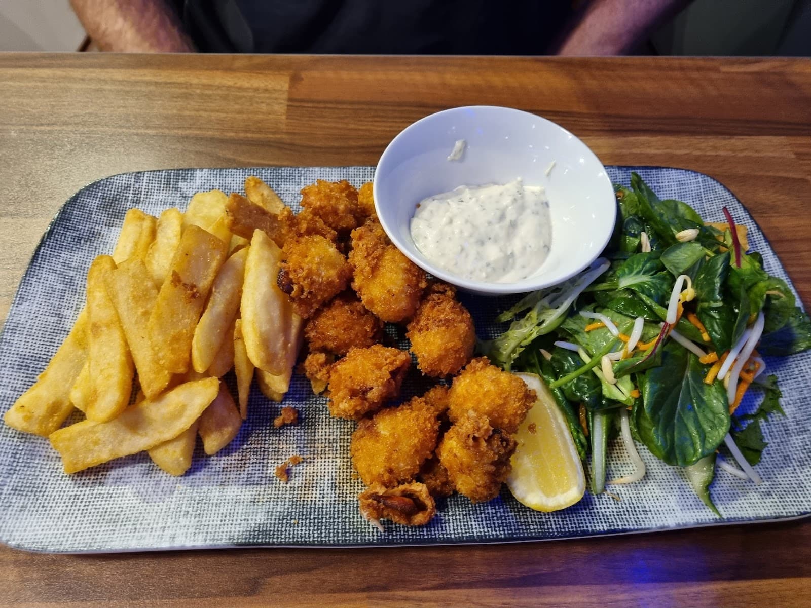 Leonardoz Restaurant Burnie — Burnie, Tasmania