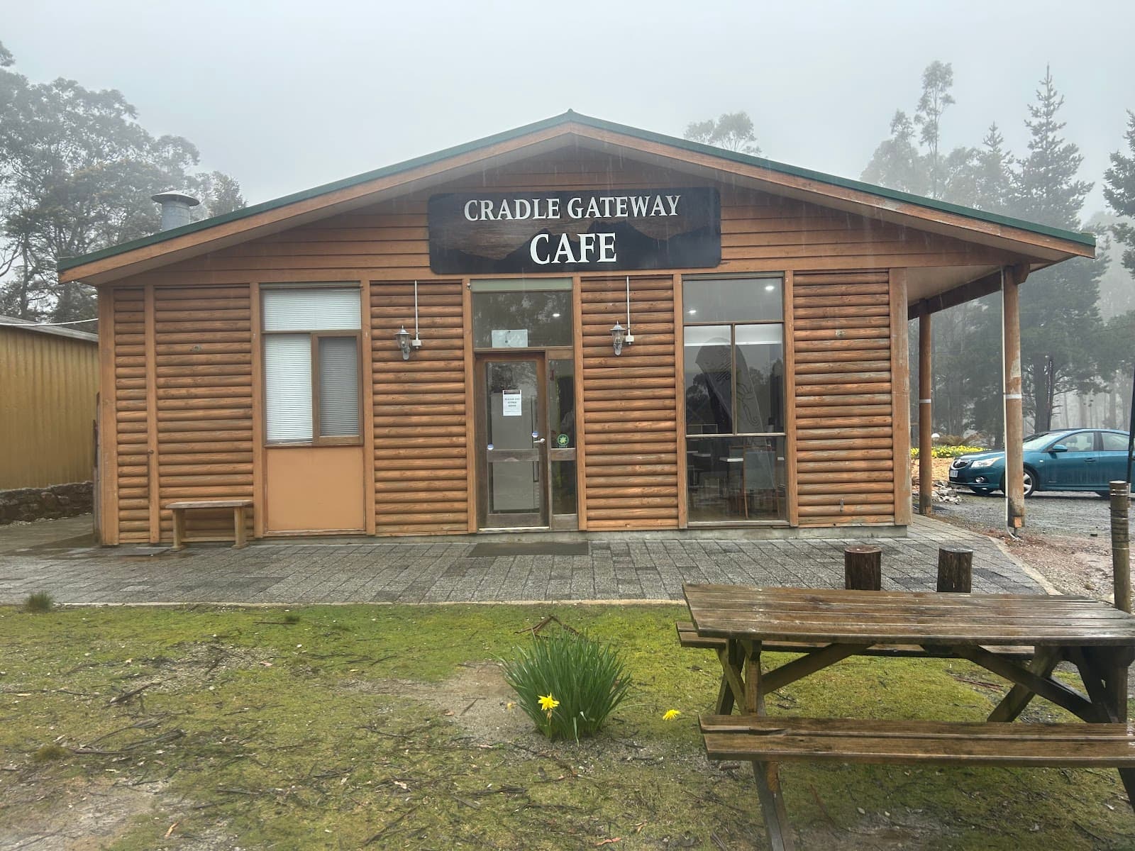 Cradle Gateway Chalets & Café — Cradle Mountain, Tasmania