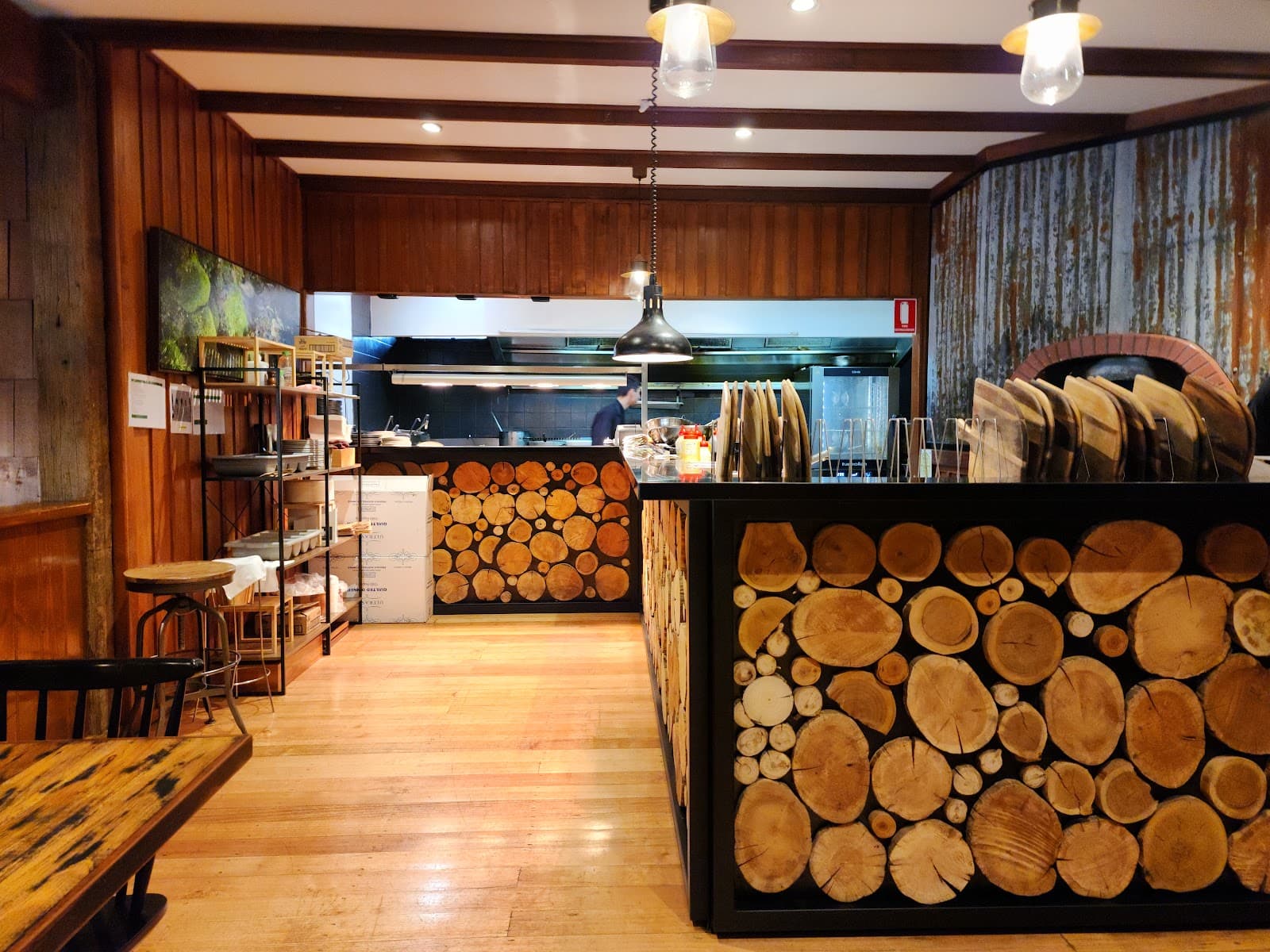 Bar — Cradle Mountain, Tasmania