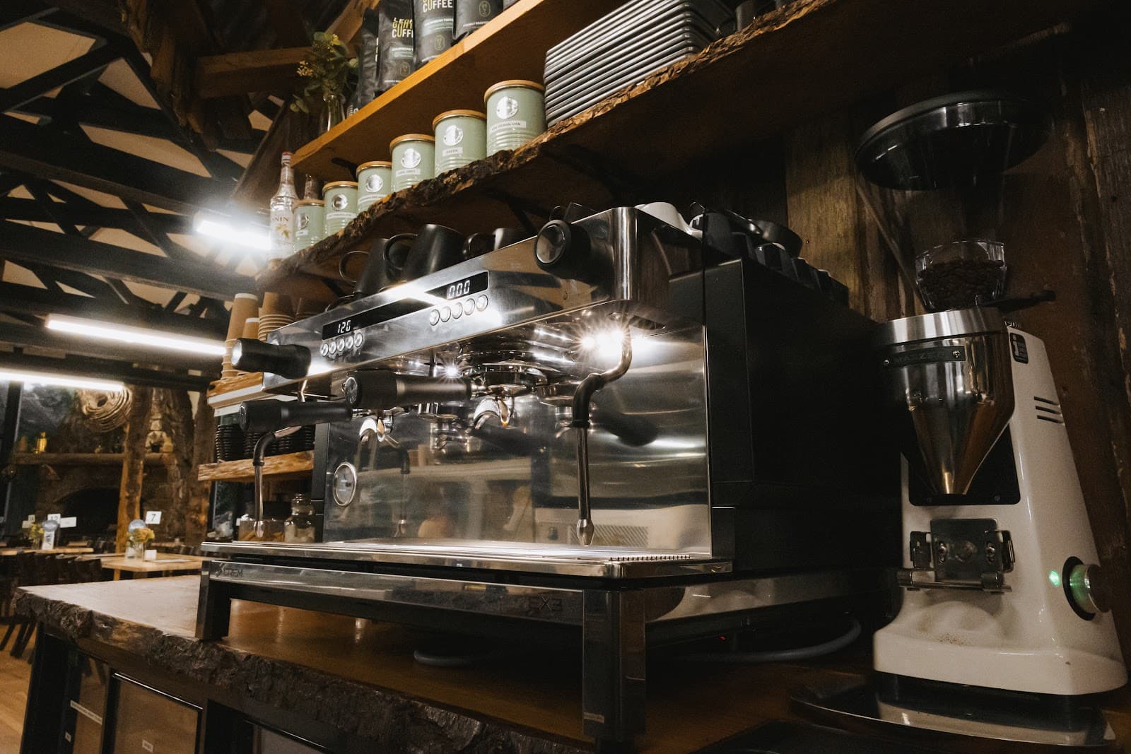 Tullah Lakeside Bar & Grill — Cradle Mountain, Tasmania