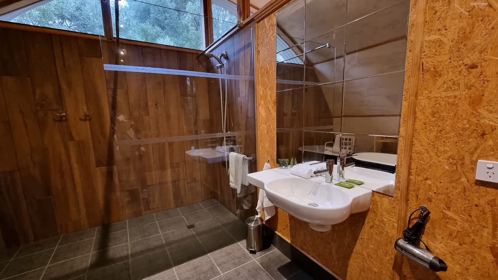 43 Degrees Bruny Island — Bruny Island, Tasmania