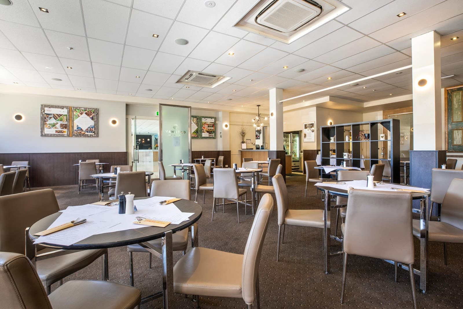 Gateway Hotel — Devonport, Tasmania
