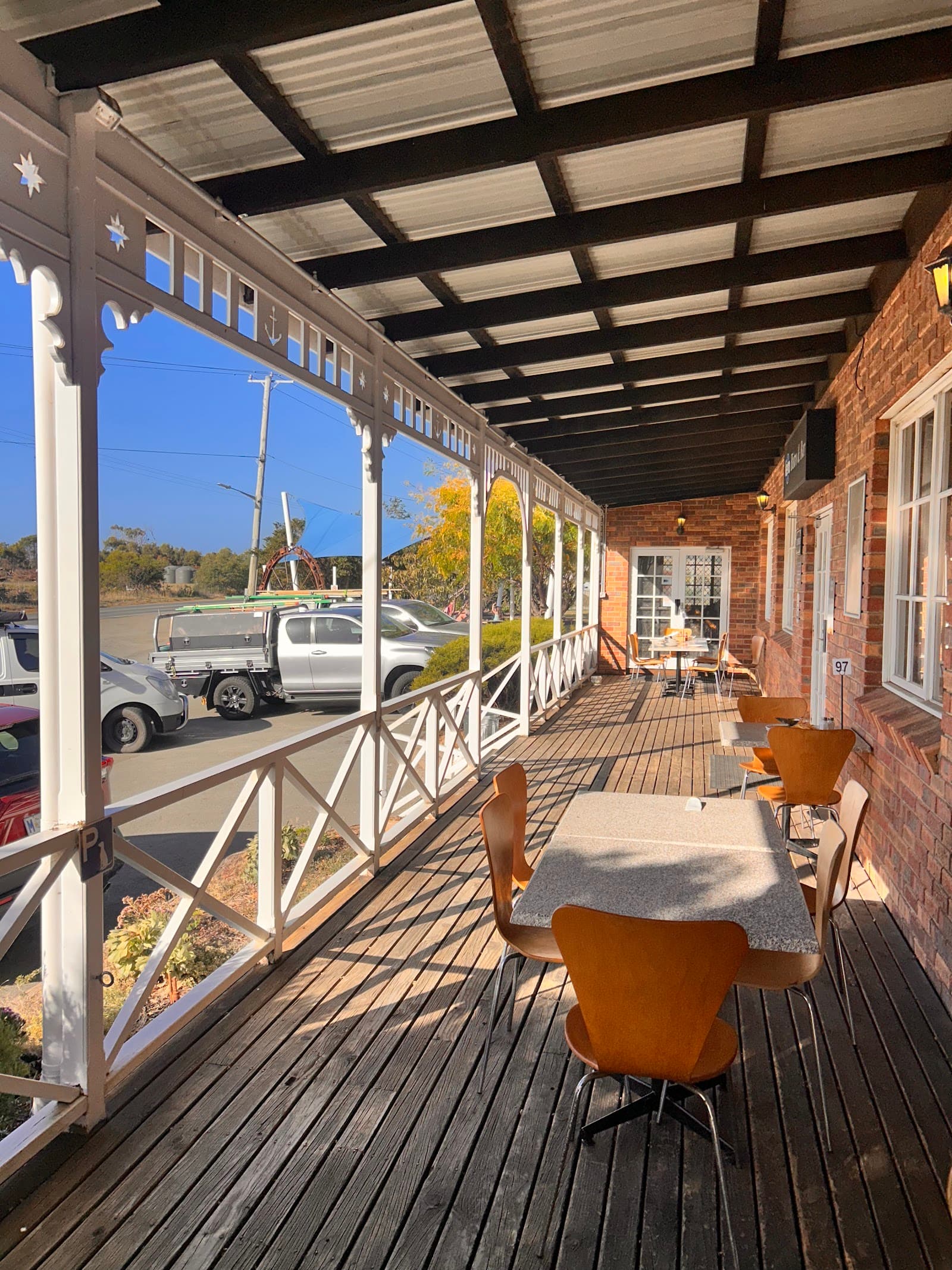 Dunalley Hotel — Port Arthur, Tasmania