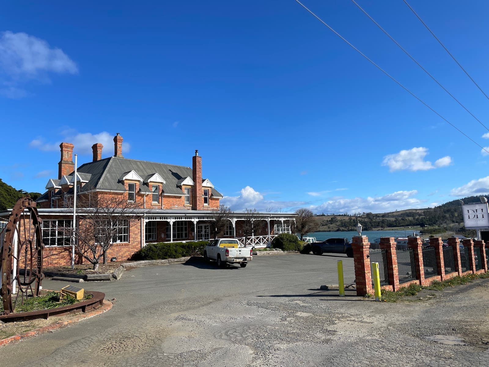 Dunalley Hotel — Port Arthur, Tasmania