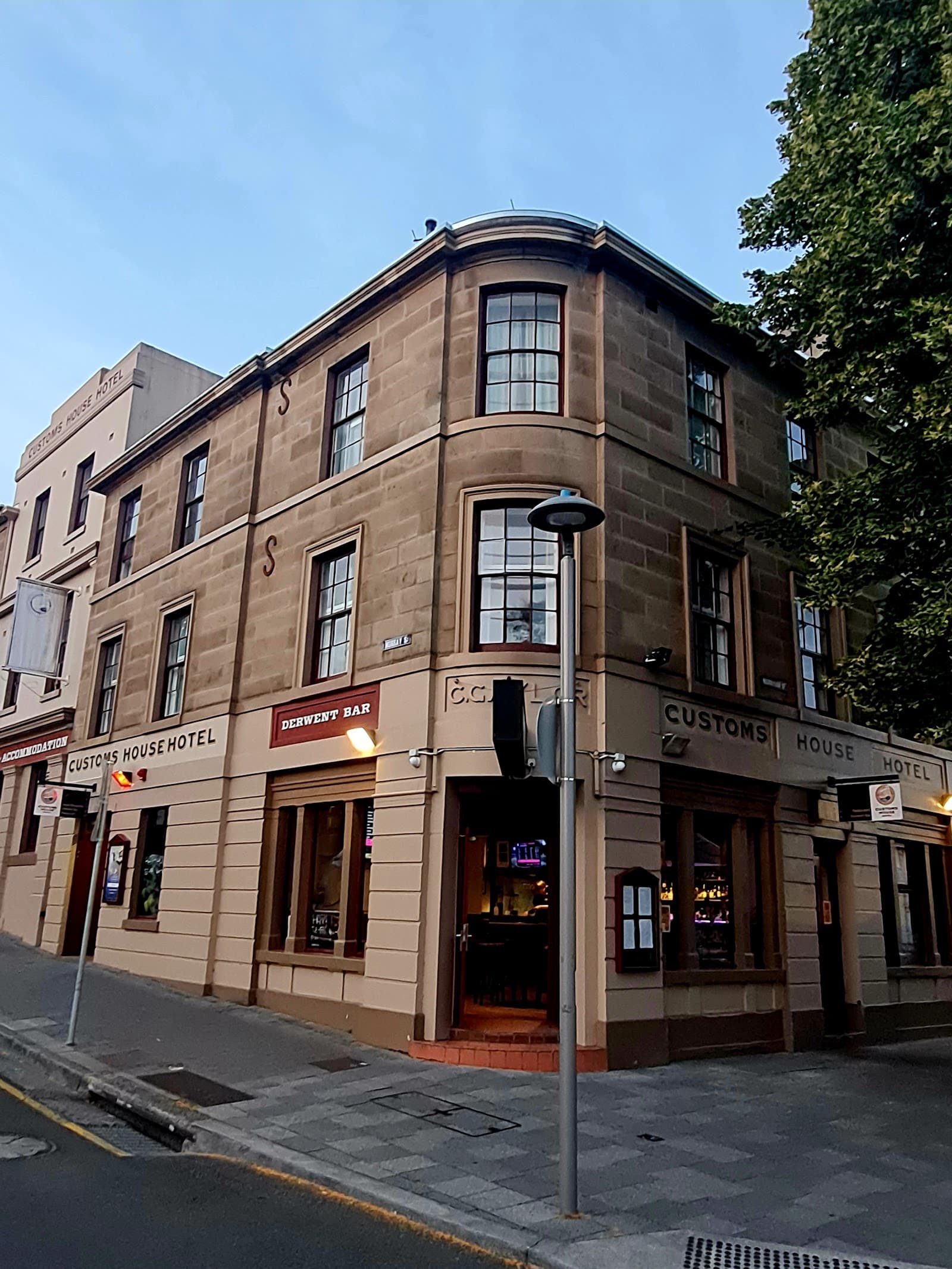 Derwent Bar — Battery Point, Tasmania