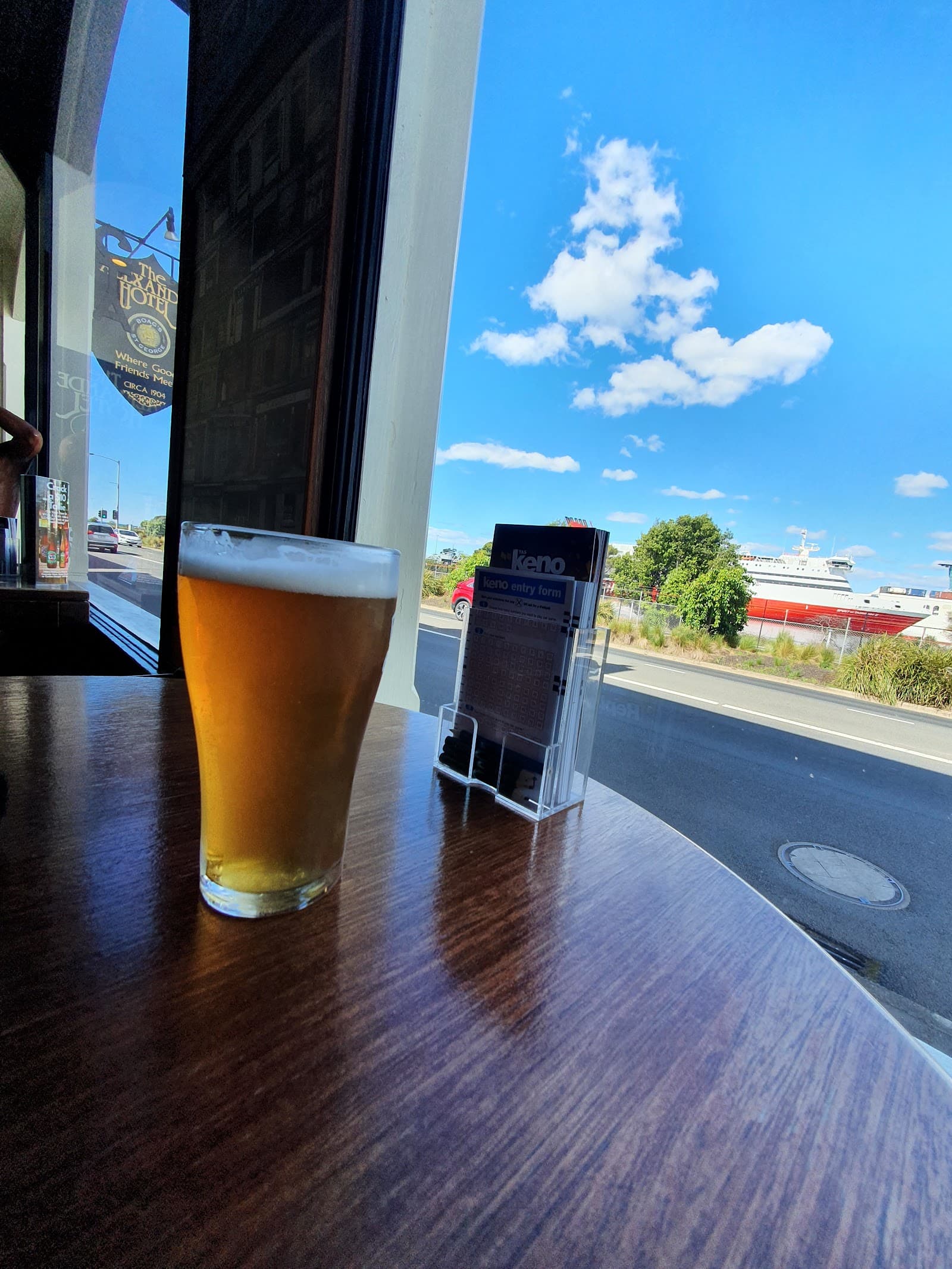 Alexander Hotel — Devonport, Tasmania