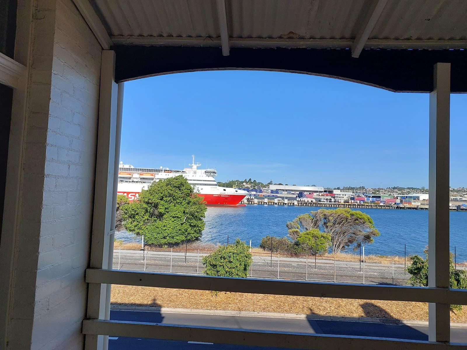 Alexander Hotel — Devonport, Tasmania