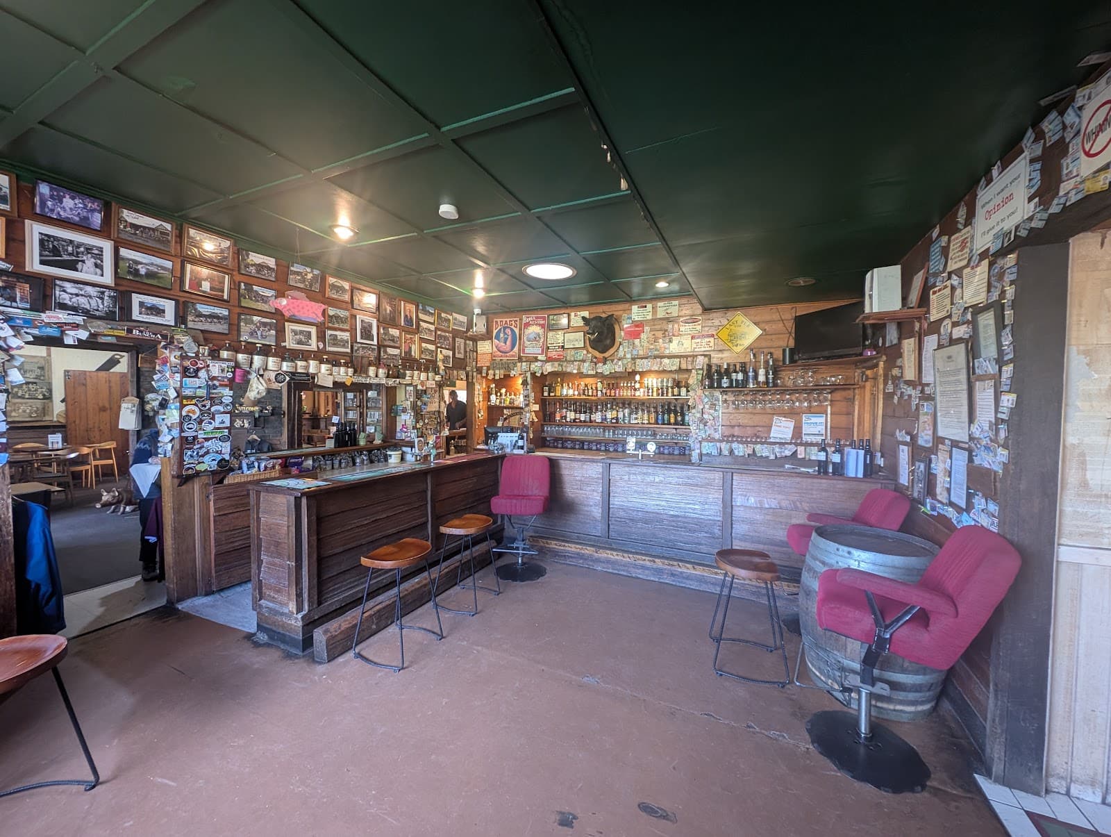 Pub in the Paddock — Salamanca, Tasmania