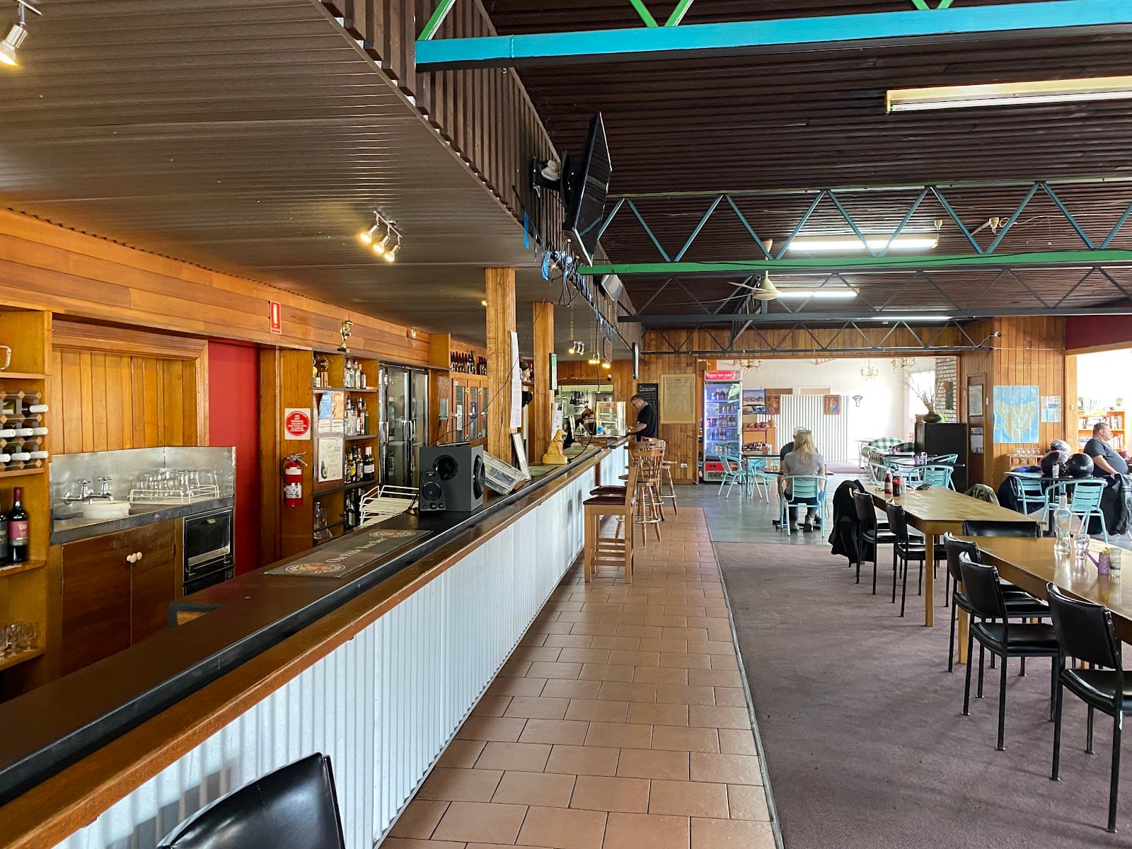 Tullah Tavern — Cradle Mountain, Tasmania