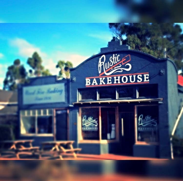 Rustic Bakehouse — Cradle Mountain, Tasmania