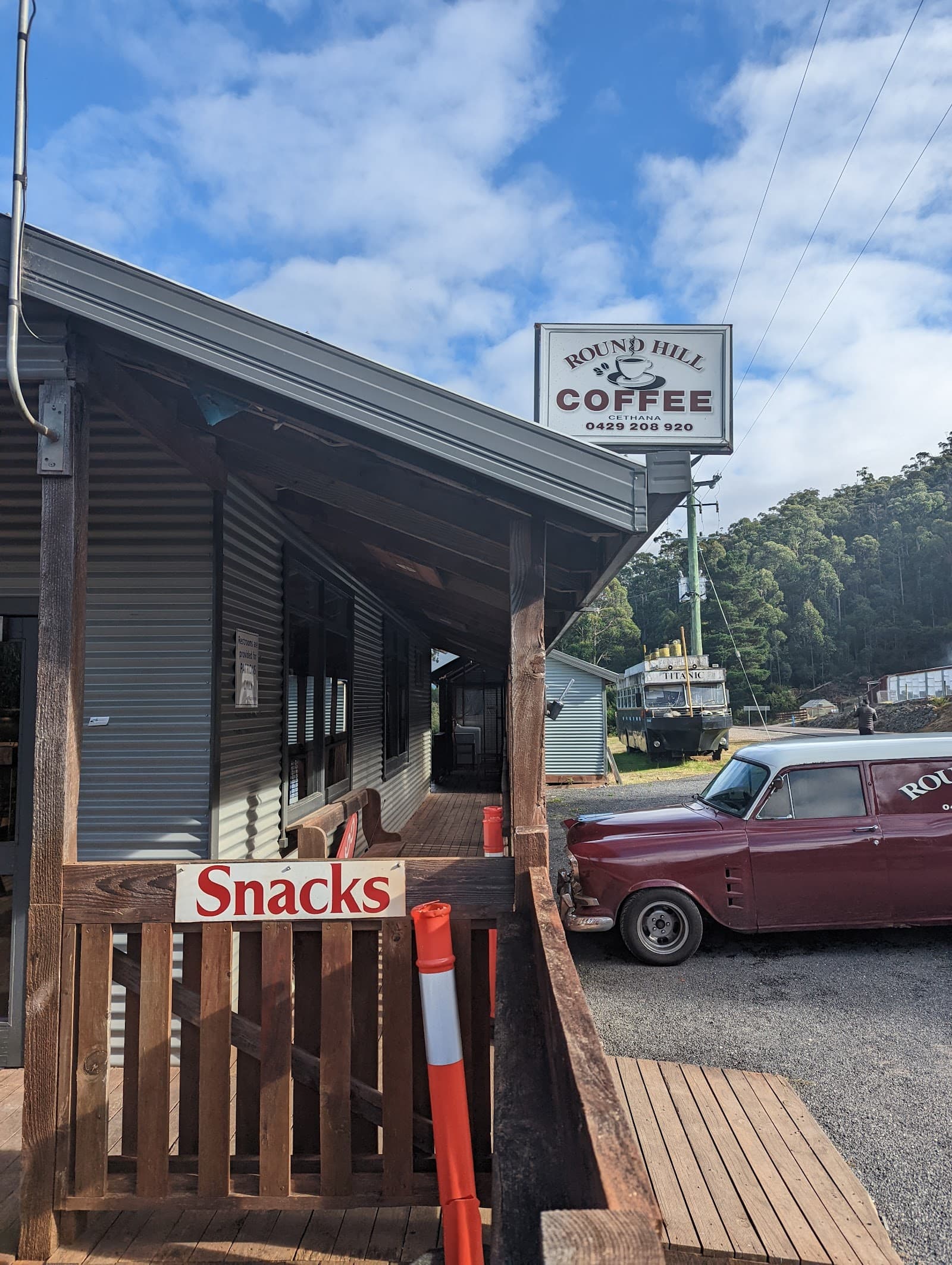 Round Hill Coffee — Cradle Mountain, Tasmania