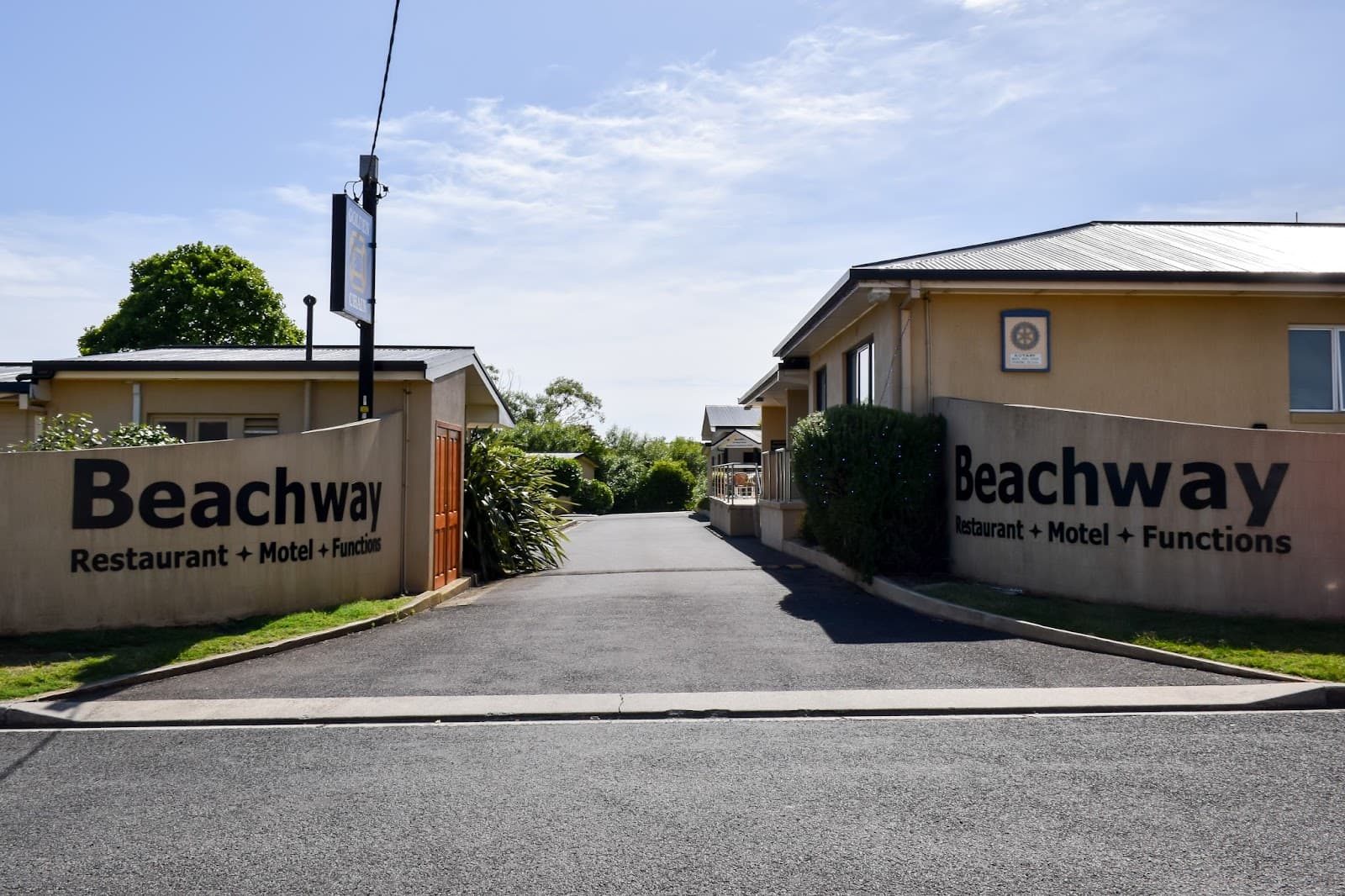 Beachway Motel & Restaurant — Devonport, Tasmania