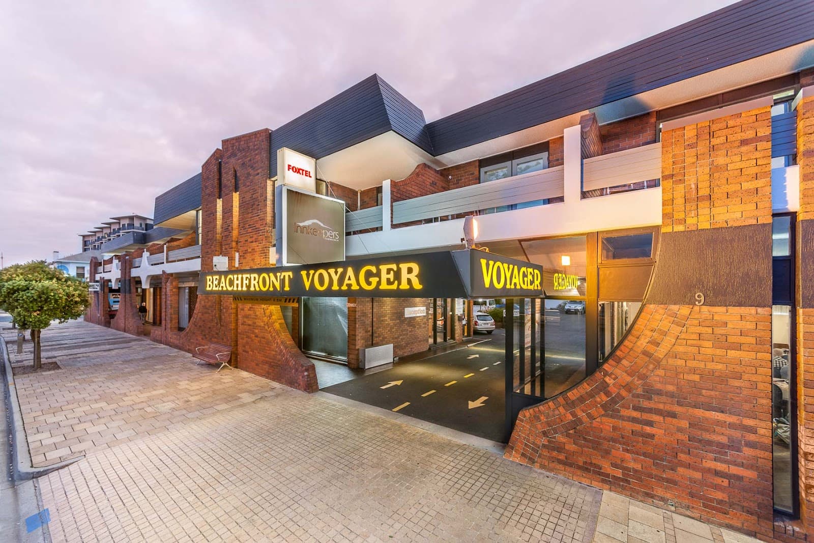 Beachfront Voyager Motor Inn — Burnie, Tasmania