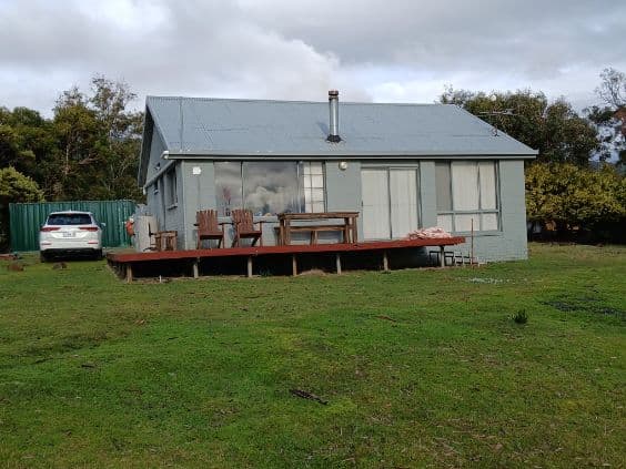 Maxy's By The Sea — Bruny Island, Tasmania