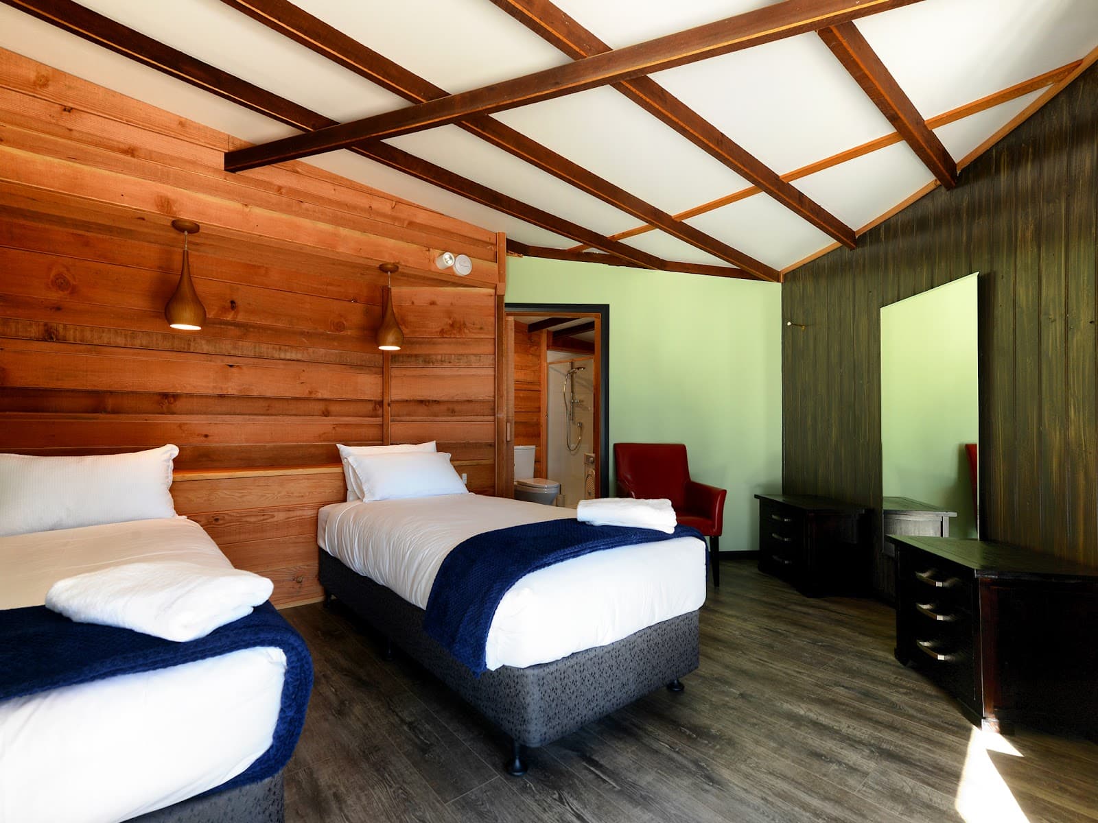 Taylors Bay Cottage — Bruny Island, Tasmania