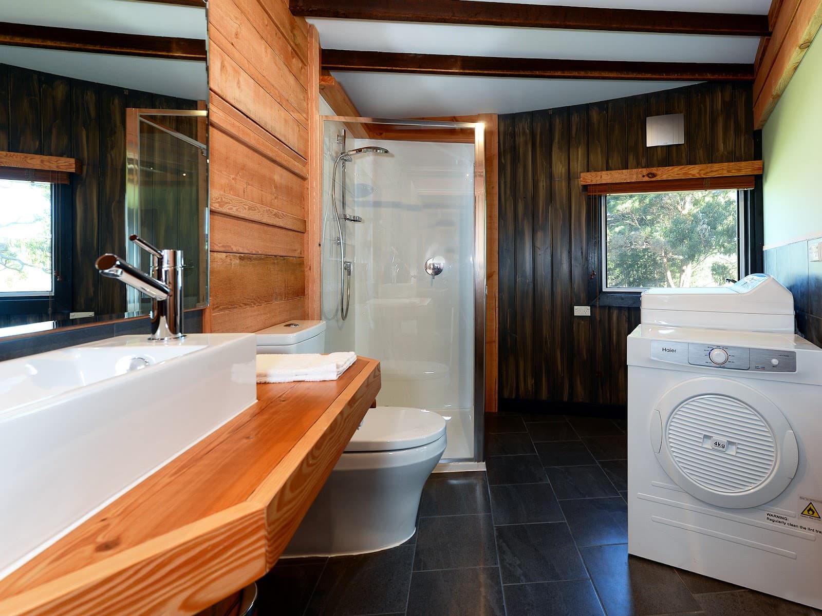 Taylors Bay Cottage — Bruny Island, Tasmania