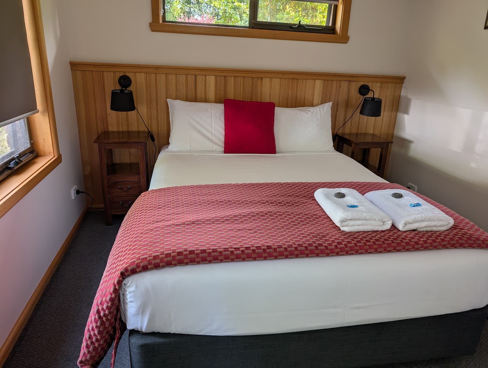 Abs by the Bay — Port Arthur, Tasmania