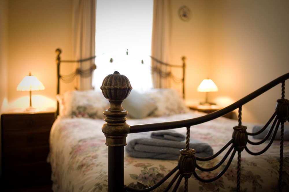 Bridge Cottage — Richmond, Tasmania