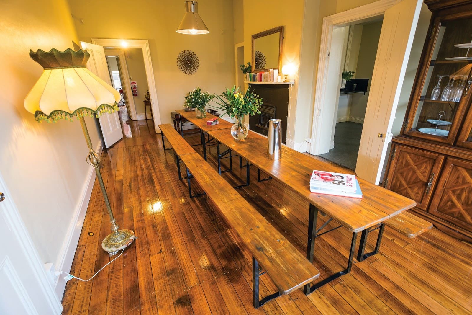 MONTACUTE BOUTIQUE BUNKHOUSE — Battery Point, Tasmania