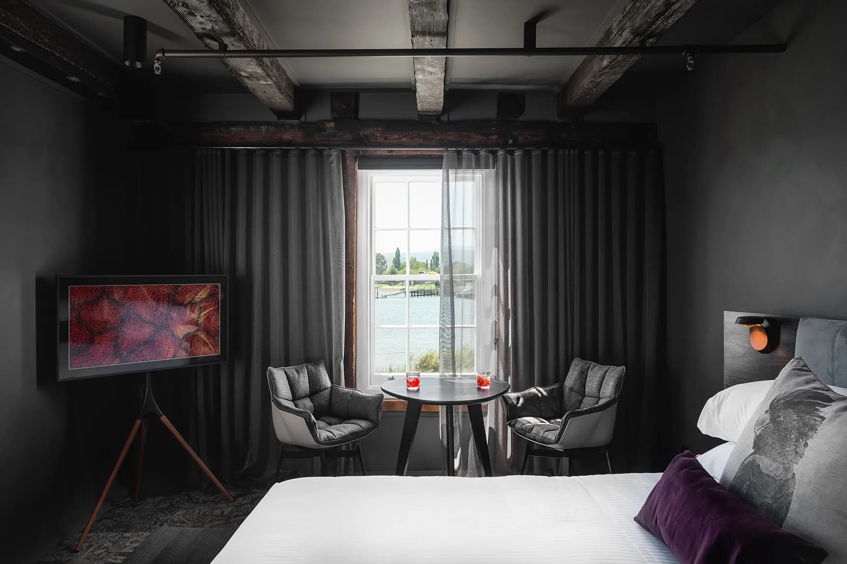 Stillwater Restaurant and Stillwater Seven Accommodation